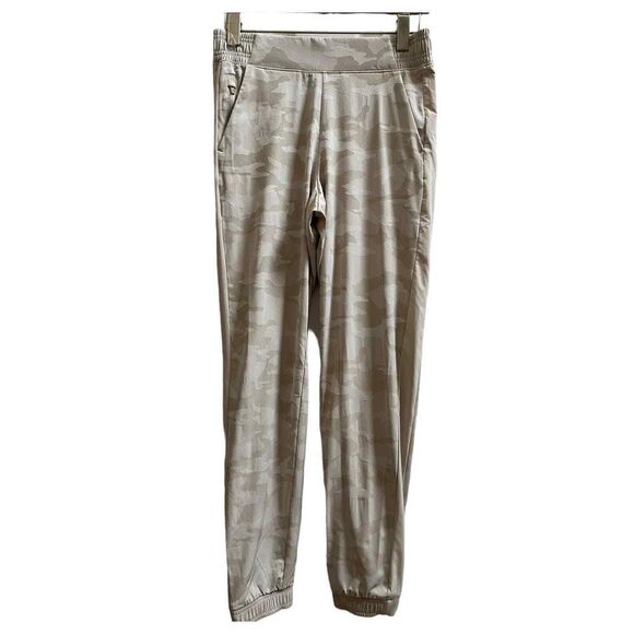 Athleta Brooklyn Camo Jogger Pant Style 599681 Size 2 Athleisure Outdoors - Picture 4 of 13